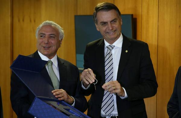 Bolsonaro avalia Temer como vice nas eleições de 2026