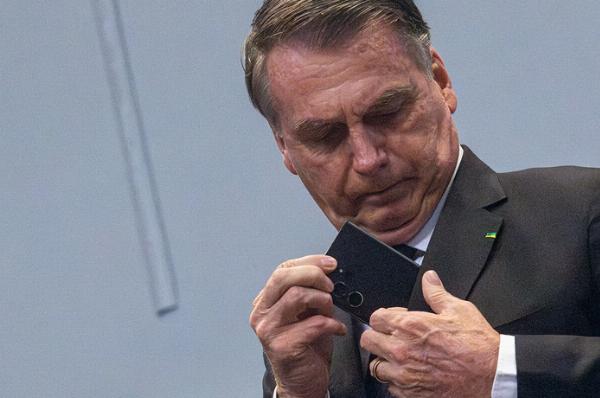 Bolsonaro minimiza potencial de Tarcísio e diz sobre 2026: "O candidato sou eu"