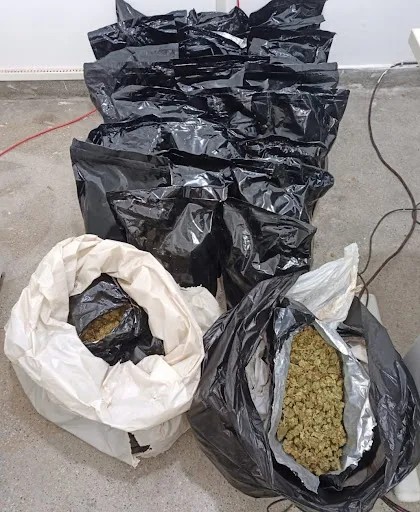 PM apreende 17kg de maconha em Jacobina