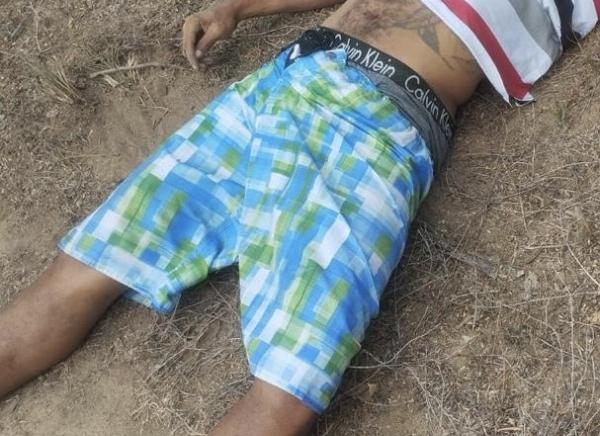 Homem é encontrado morto com tiros no rosto em Quixabeira