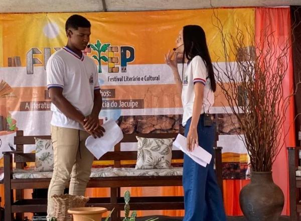 Festa literária mobiliza estudantes da rede estadual de Riachão do Jacuípe