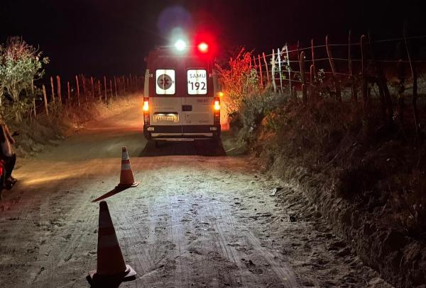 Motociclista fica ferido ao bater em cavalo solto na zona rural de Barrocas