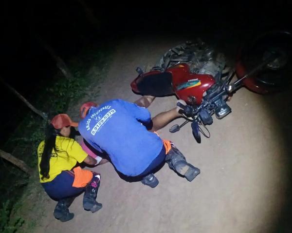 Motociclista é encontrado morto ao lado do veículo na zona rural de Candeal