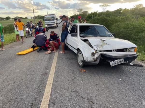 Motociclista fica gravemente ferido após colisão com carro na BA-120, entre Coité e Riachão